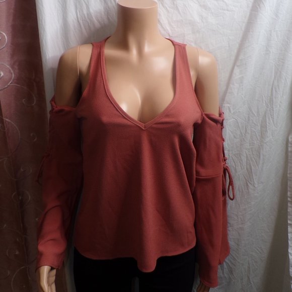 Salmon Color Deep -V Blouse (L) - Picture 4 of 12